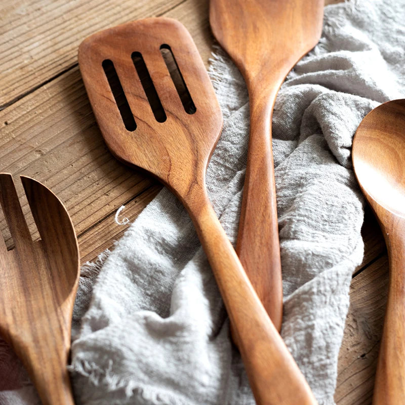 Natural Wood Kitchen Utensil Set  Eco-Friendly Cooking Tools incl Skimmer Spoon Salad Scoop Non-Stick Rice Colander for Soup